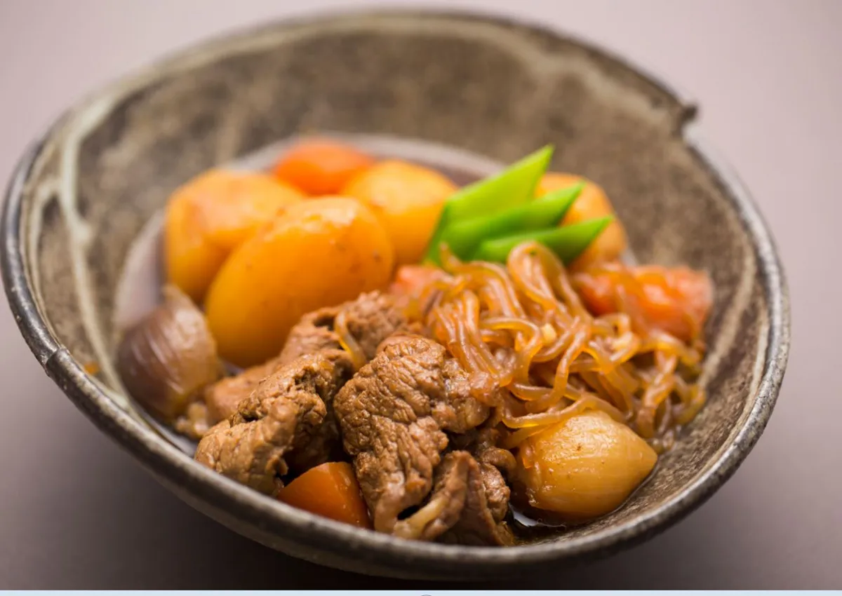 Nikujaga (Japanese beef and potato stew)