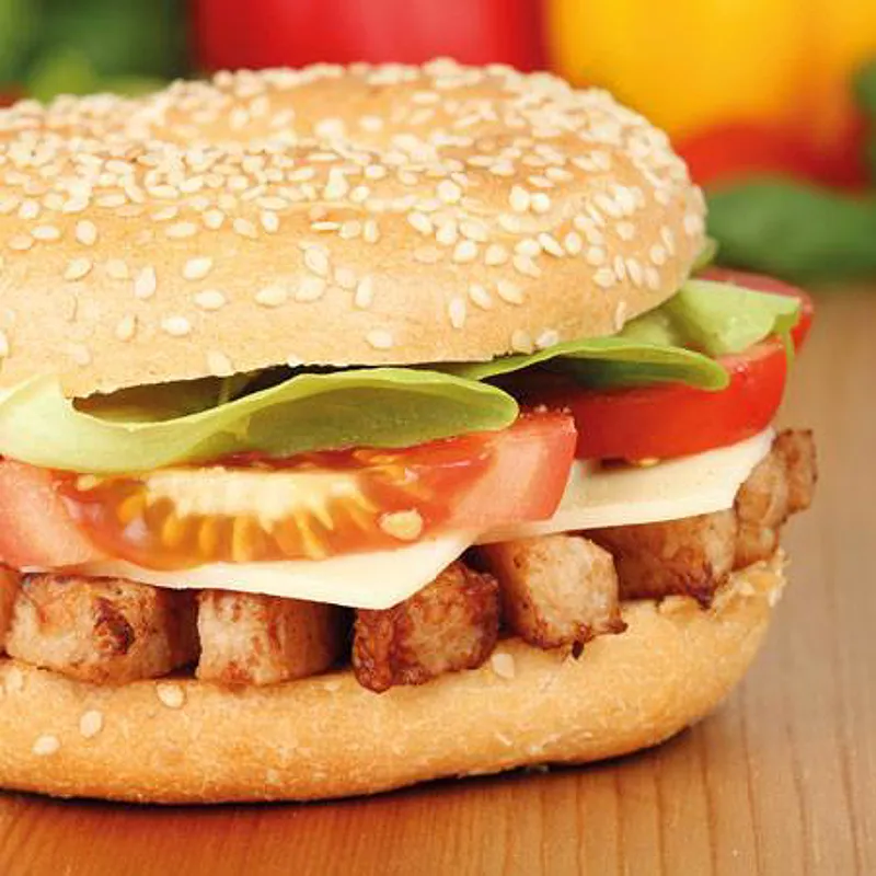 Chicken bagel with Yuzu mayonnaise (serves 2)