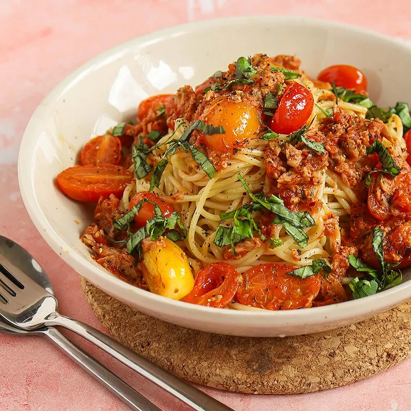 Chilled Tomato and Tuna Spaghetti